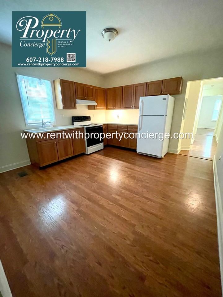 30 Hubbard Street - Photo 3 of 7