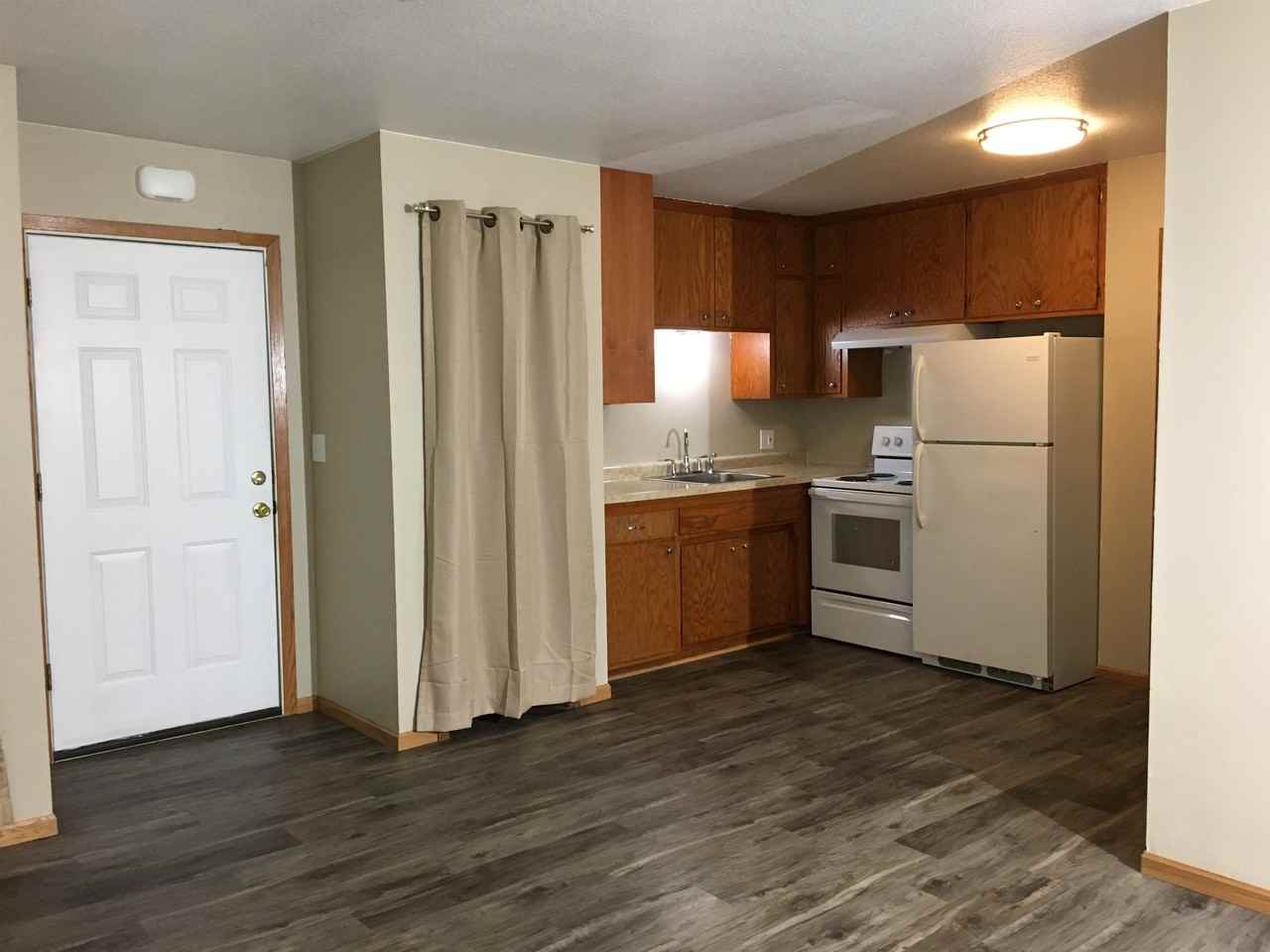 Jono Square LLC - Photo 3 of 18