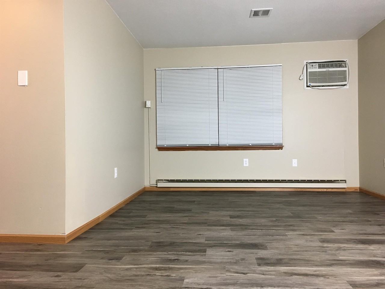 Jono Square LLC - Photo 6 of 18