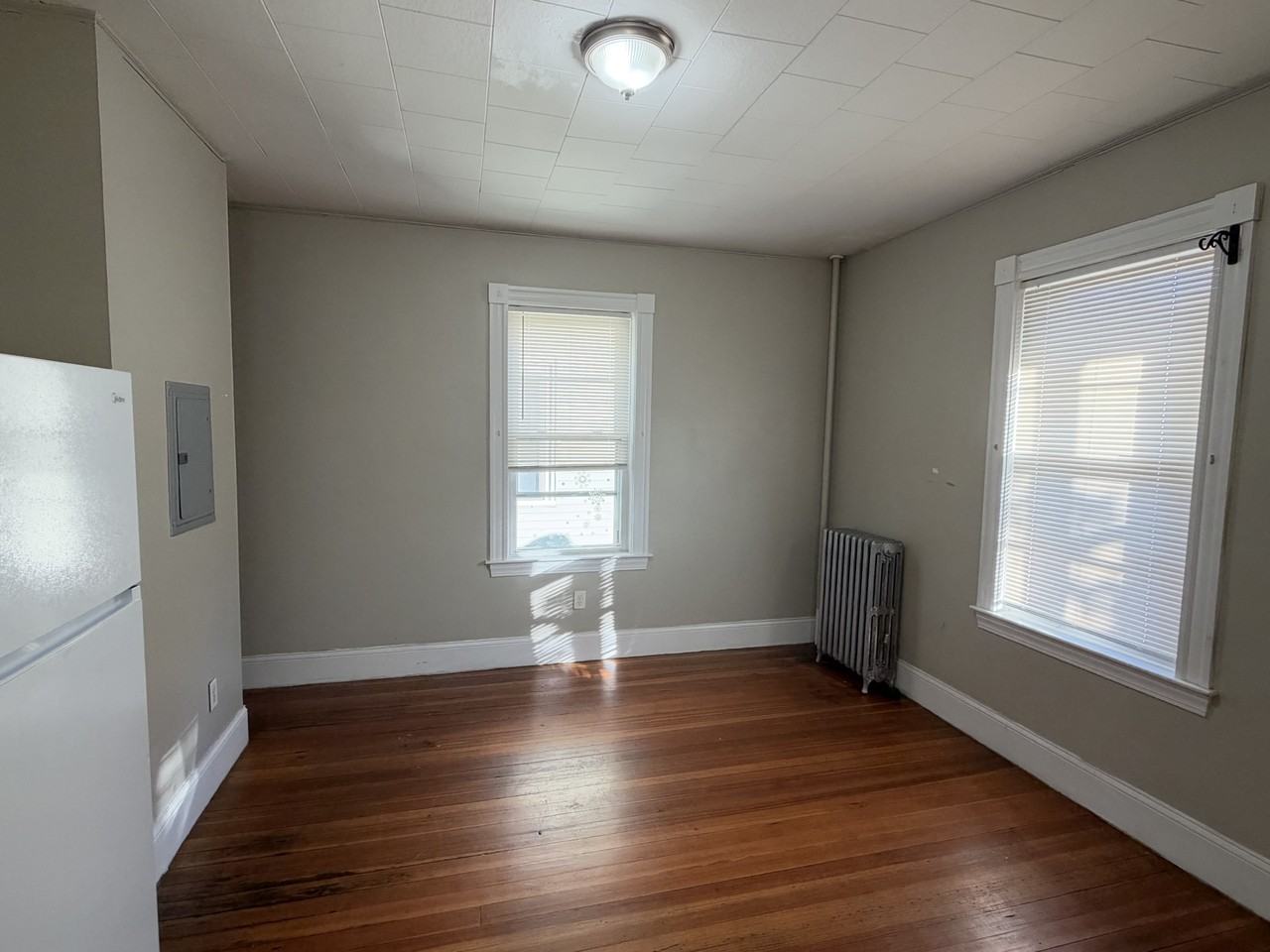 110 Congress Ave #2 - Photo 2 of 11