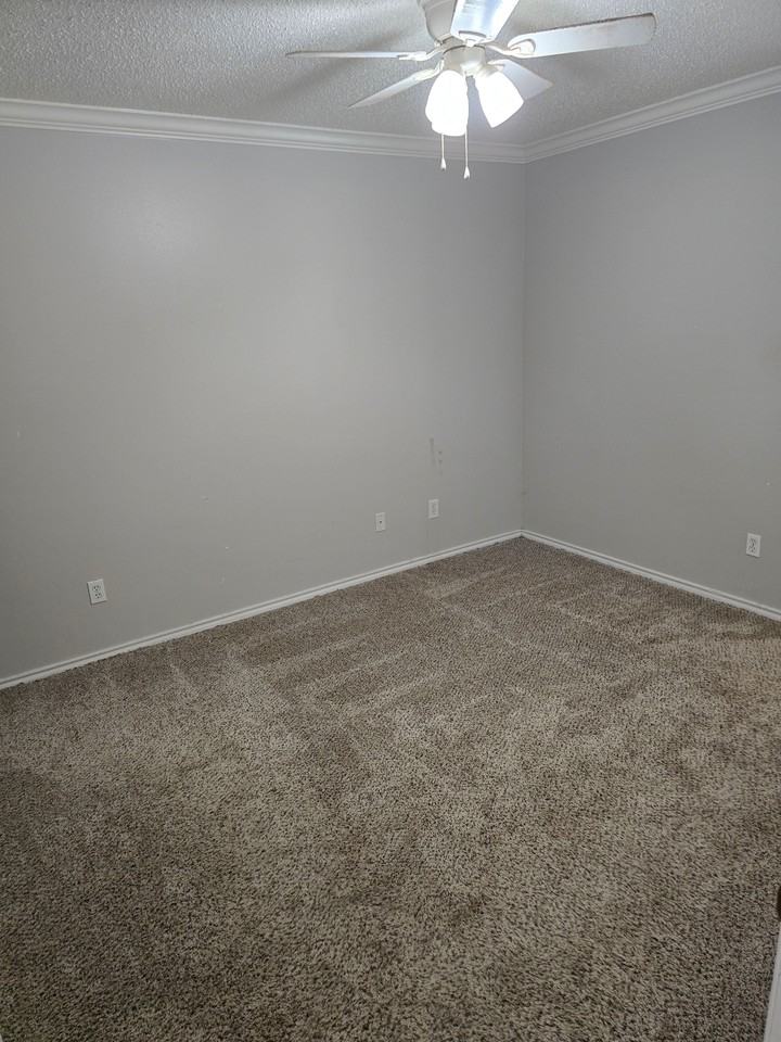 23 Ashlee Boulevard - Photo 7 of 10