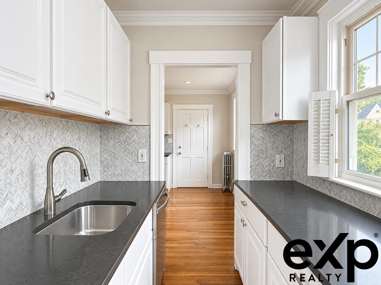 35 Charles St #2 - Photo 3 of 29