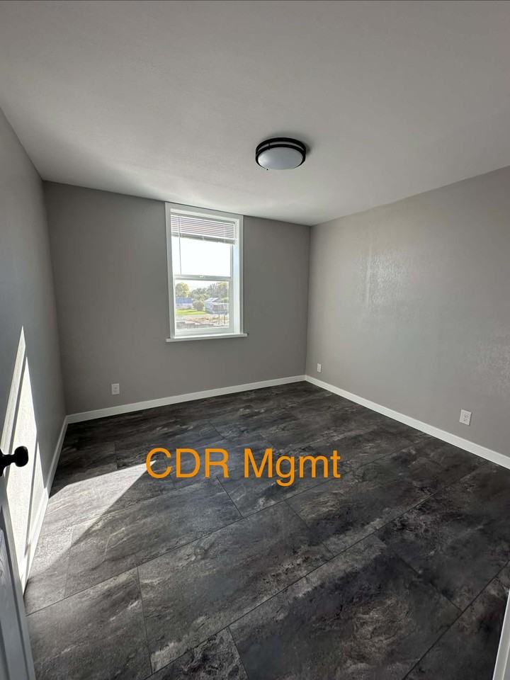 125 Wilson Street - Photo 5 of 18