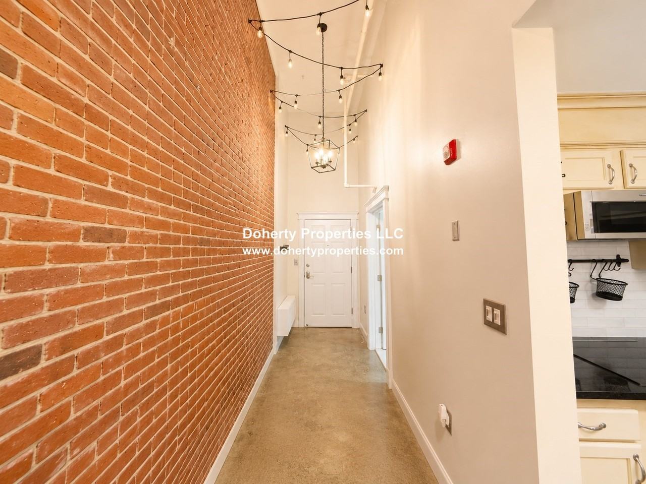 172 Middle St #206 - Photo 6 of 14