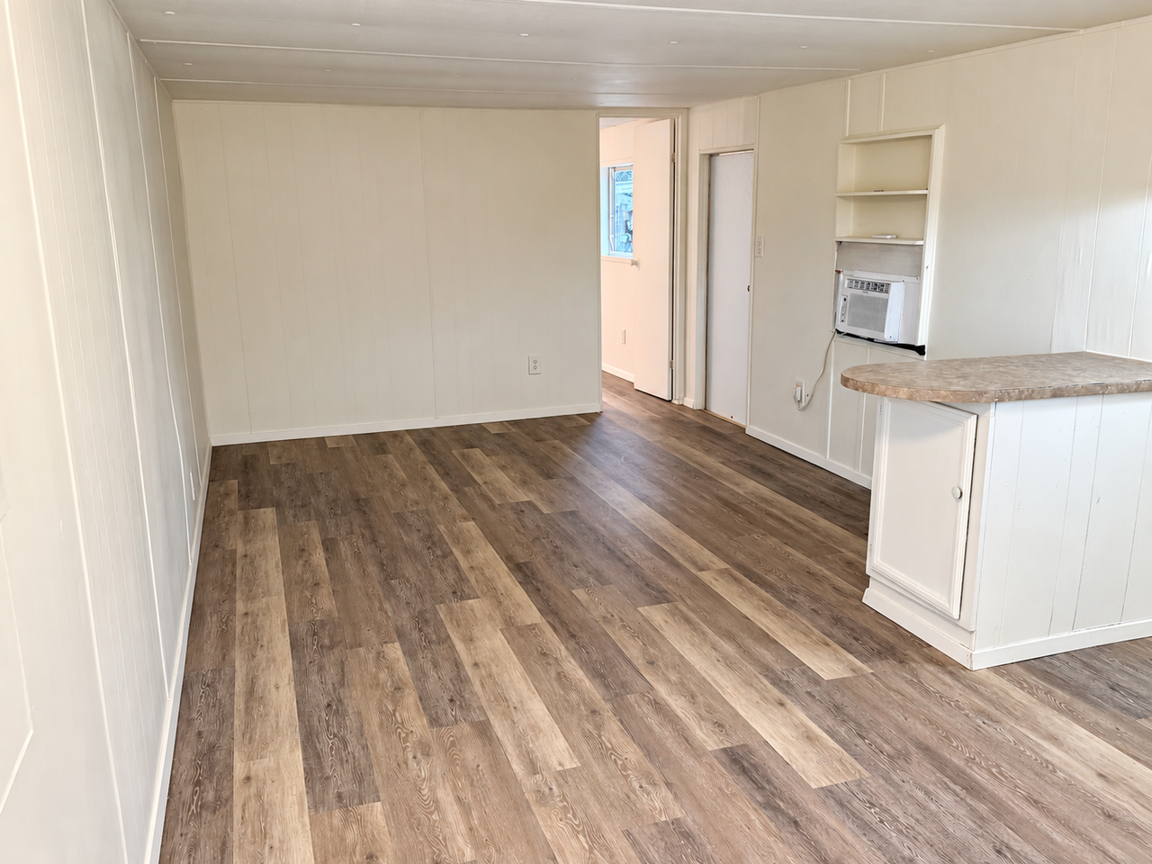 105 Cadillac Street - Photo 2 of 5