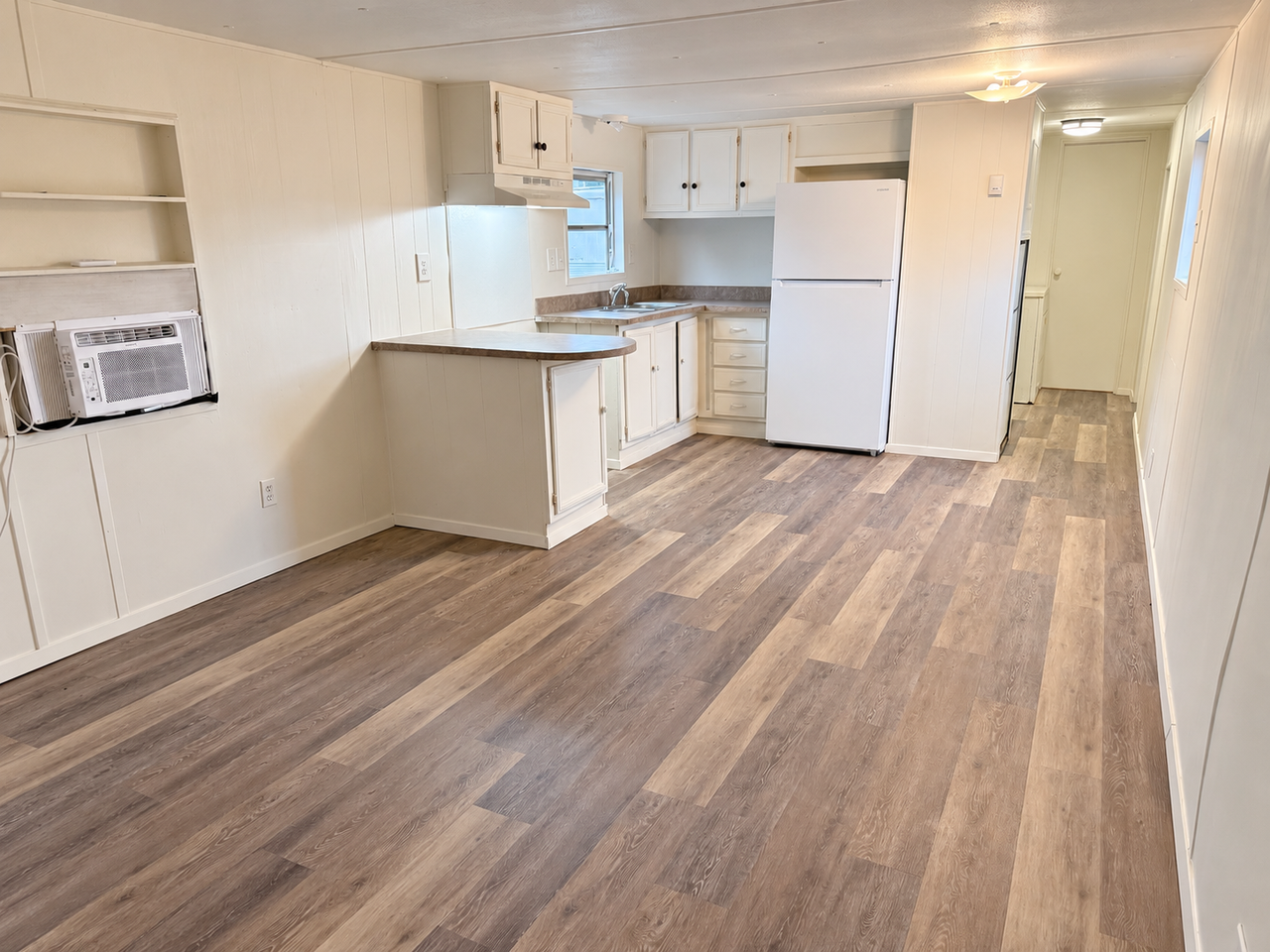 105 Cadillac Street - Photo 3 of 5