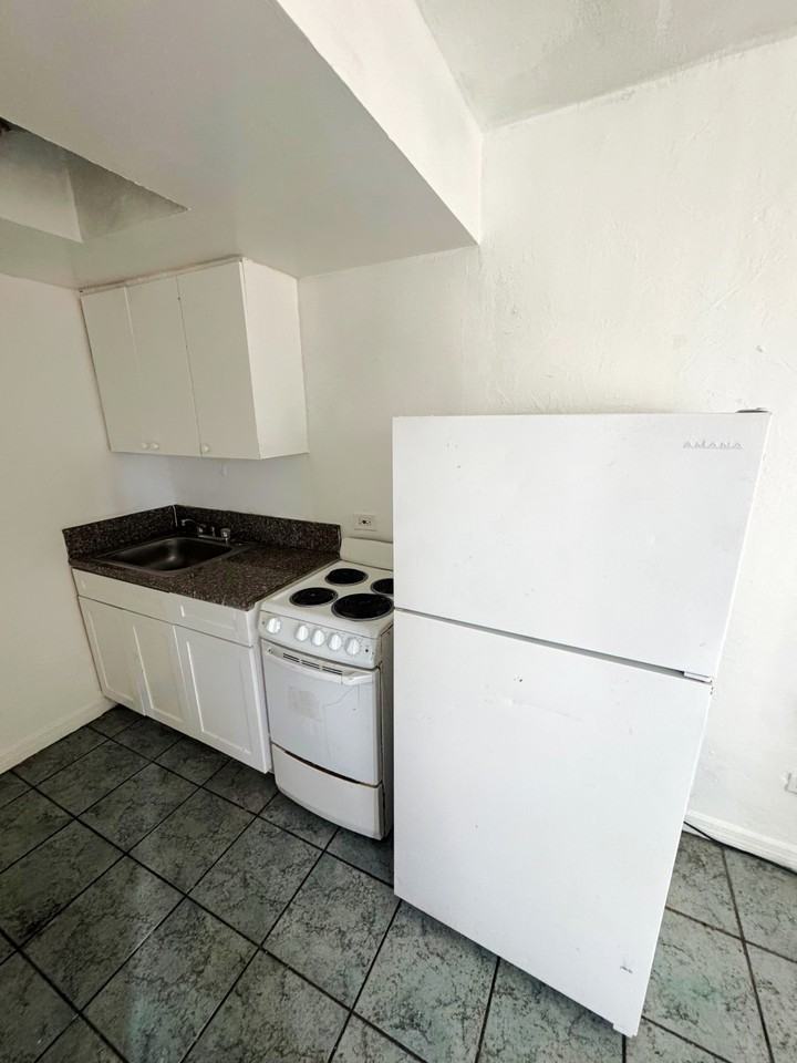 820 LIBERTY LLC - Photo 4 of 9