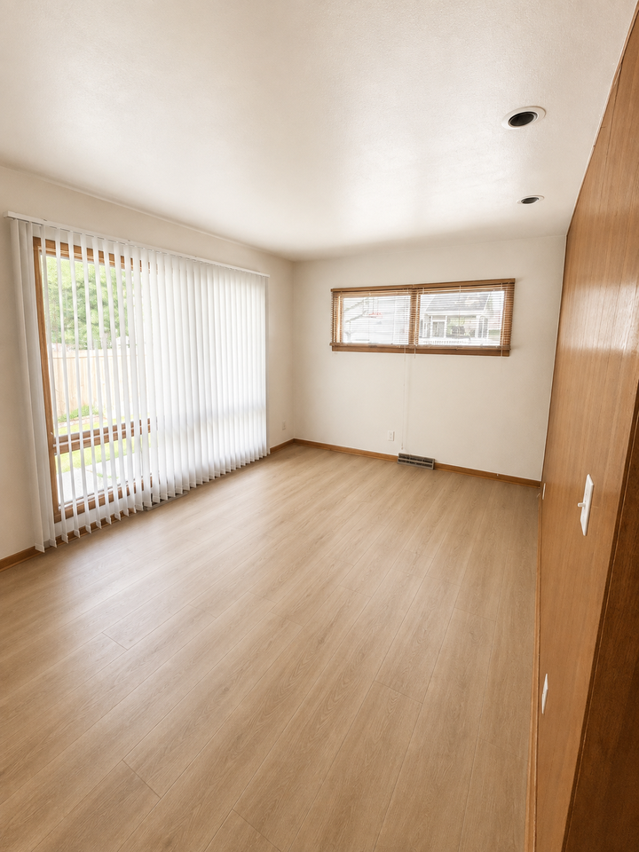 Midway Apartments - Photo 2 of 6