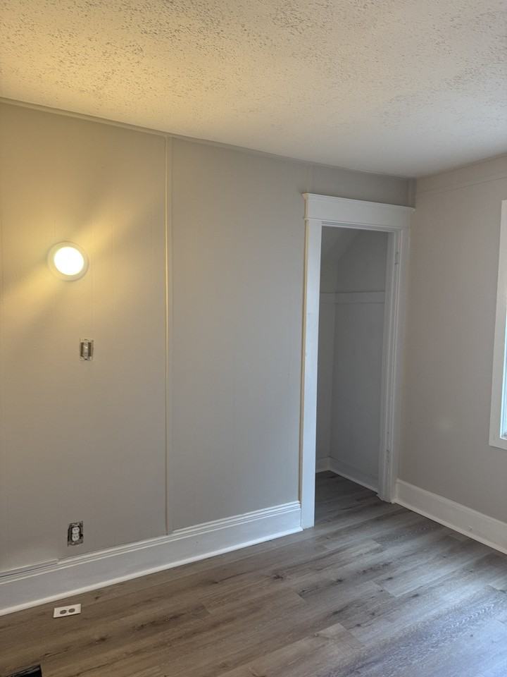 831 North Church Street - Photo 2 of 18