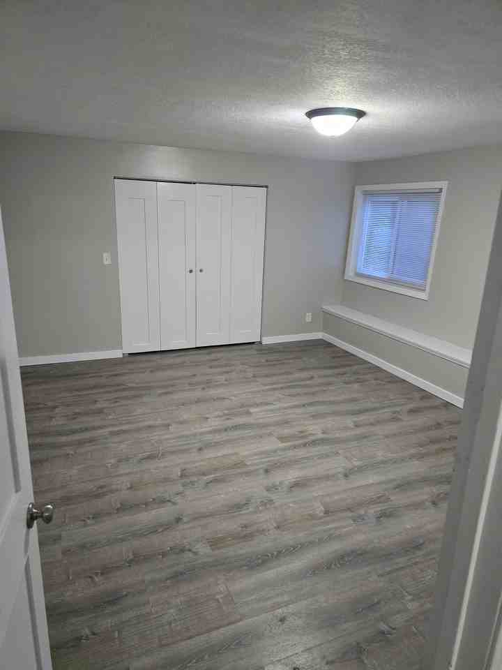 1562 Motor Avenue - Photo 6 of 8