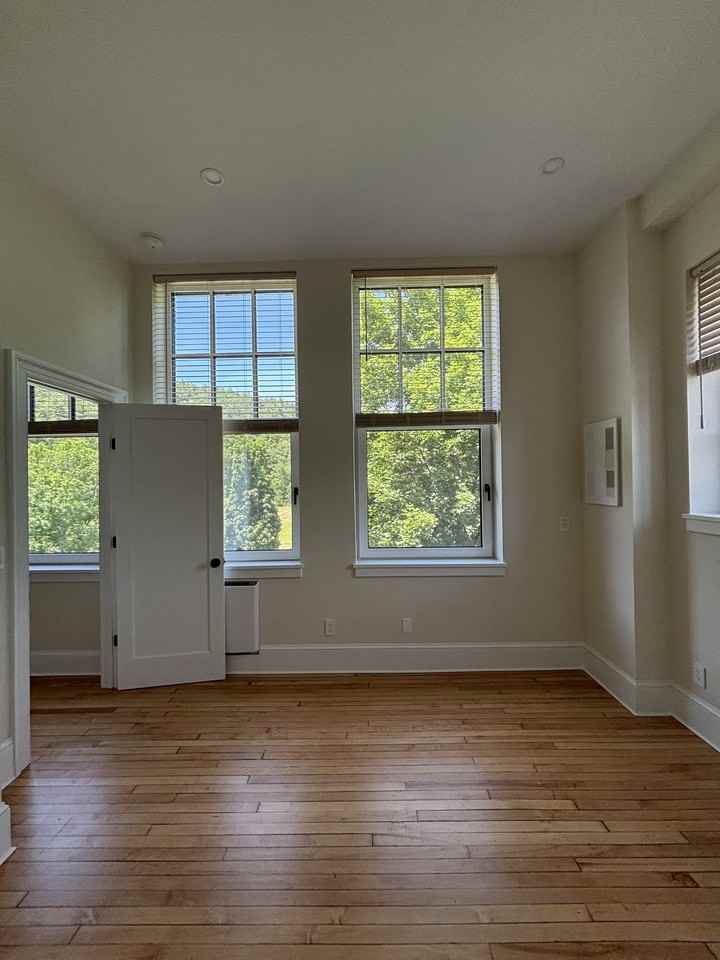 71 Montague City Road - Photo 3 of 11