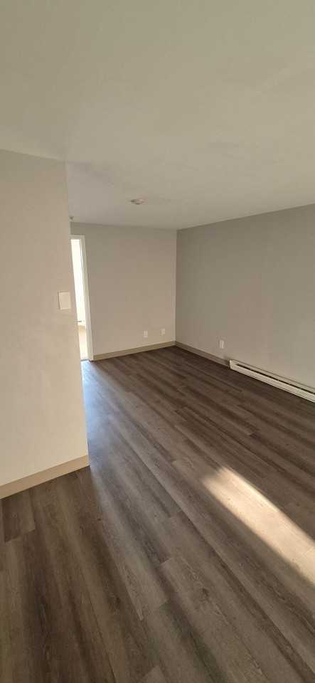 6285 Robinson Road - Photo 4 of 7