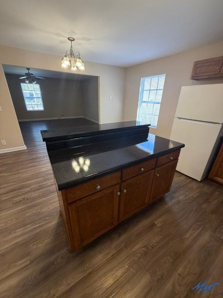 318 E Bell St #A - Photo 2 of 25