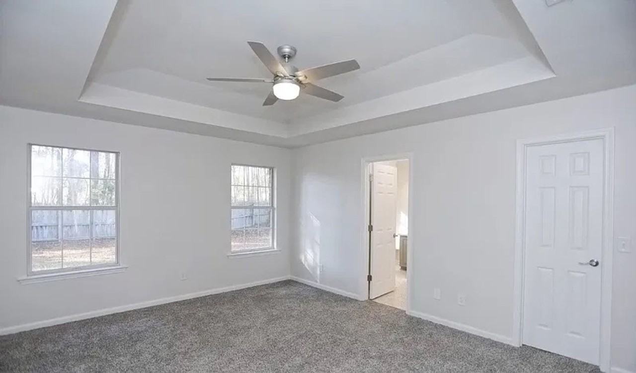 220 Easy St - Photo 6 of 24