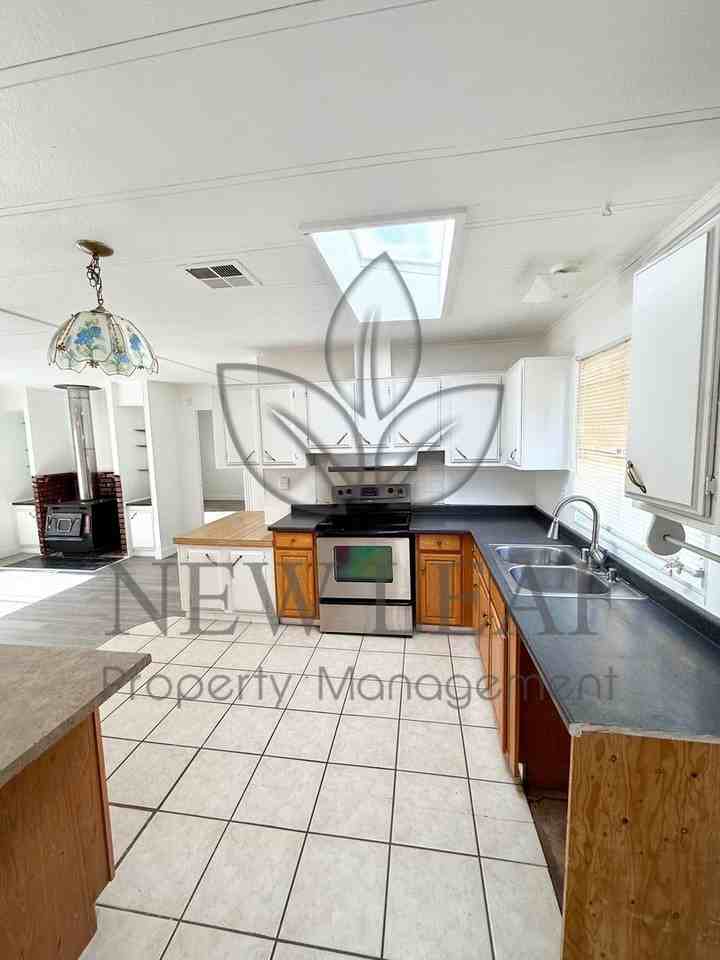 11448 Brawley Rd - Photo 7 of 20