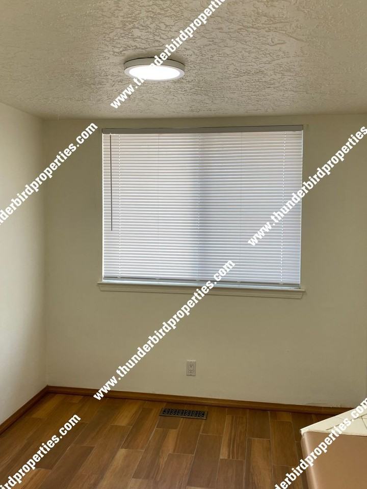 642 Lakeview Cir Se - Photo 5 of 14