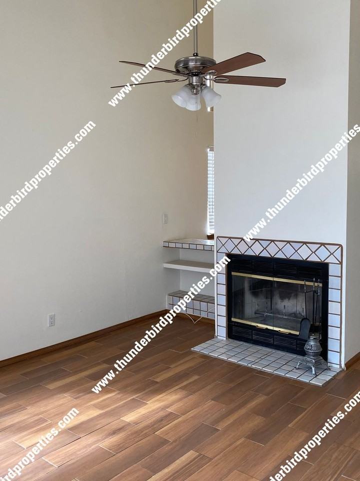 642 Lakeview Cir Se - Photo 6 of 14