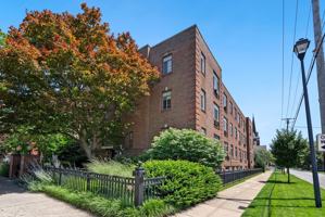 featured image of 733 W Wayne St