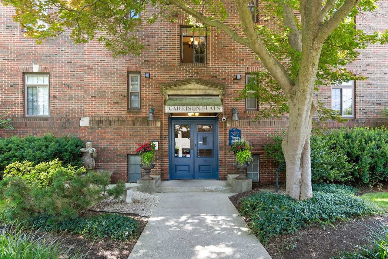 Historic Garrison Flats Apartments - Photo 2 of 29