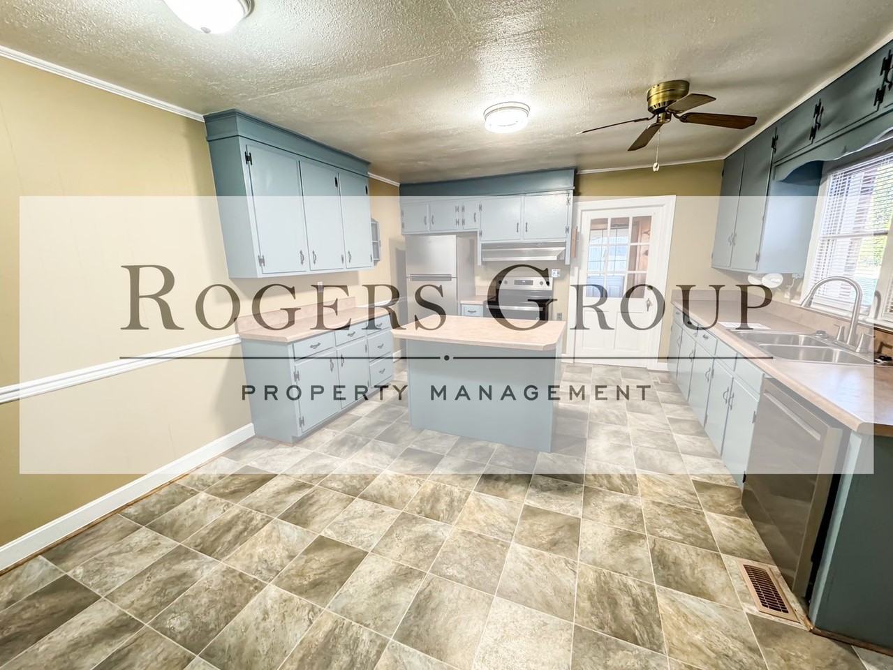 382 Fuller Rd - Photo 3 of 10