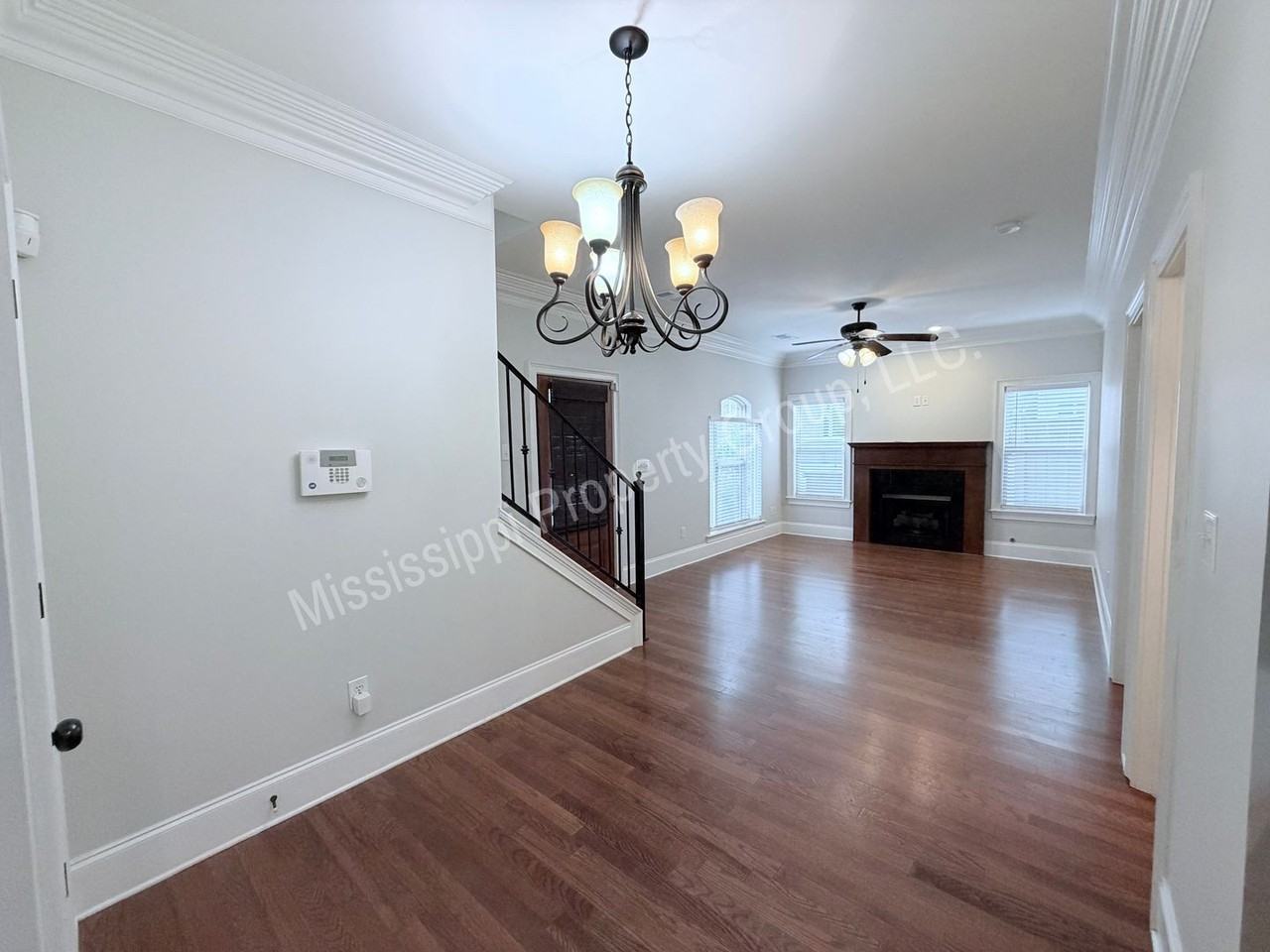 152 Falls Grove Dr - Photo 6 of 31