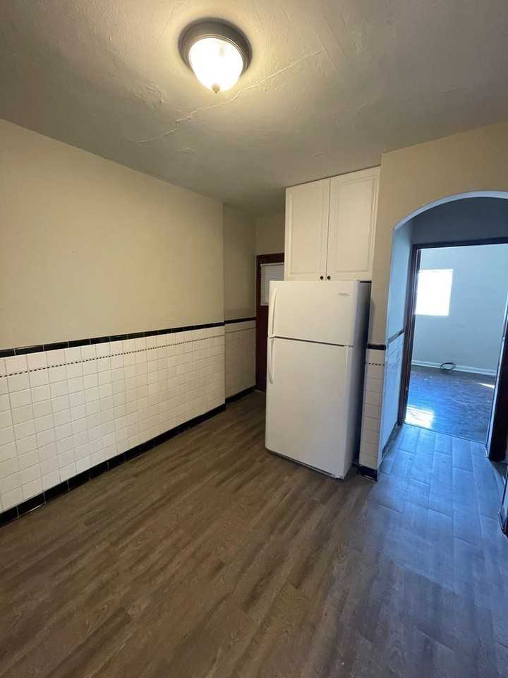 3694 Montana St - Photo 4 of 7