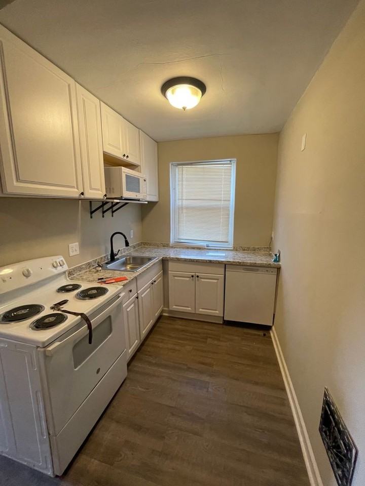 3694 Montana St - Photo 6 of 7