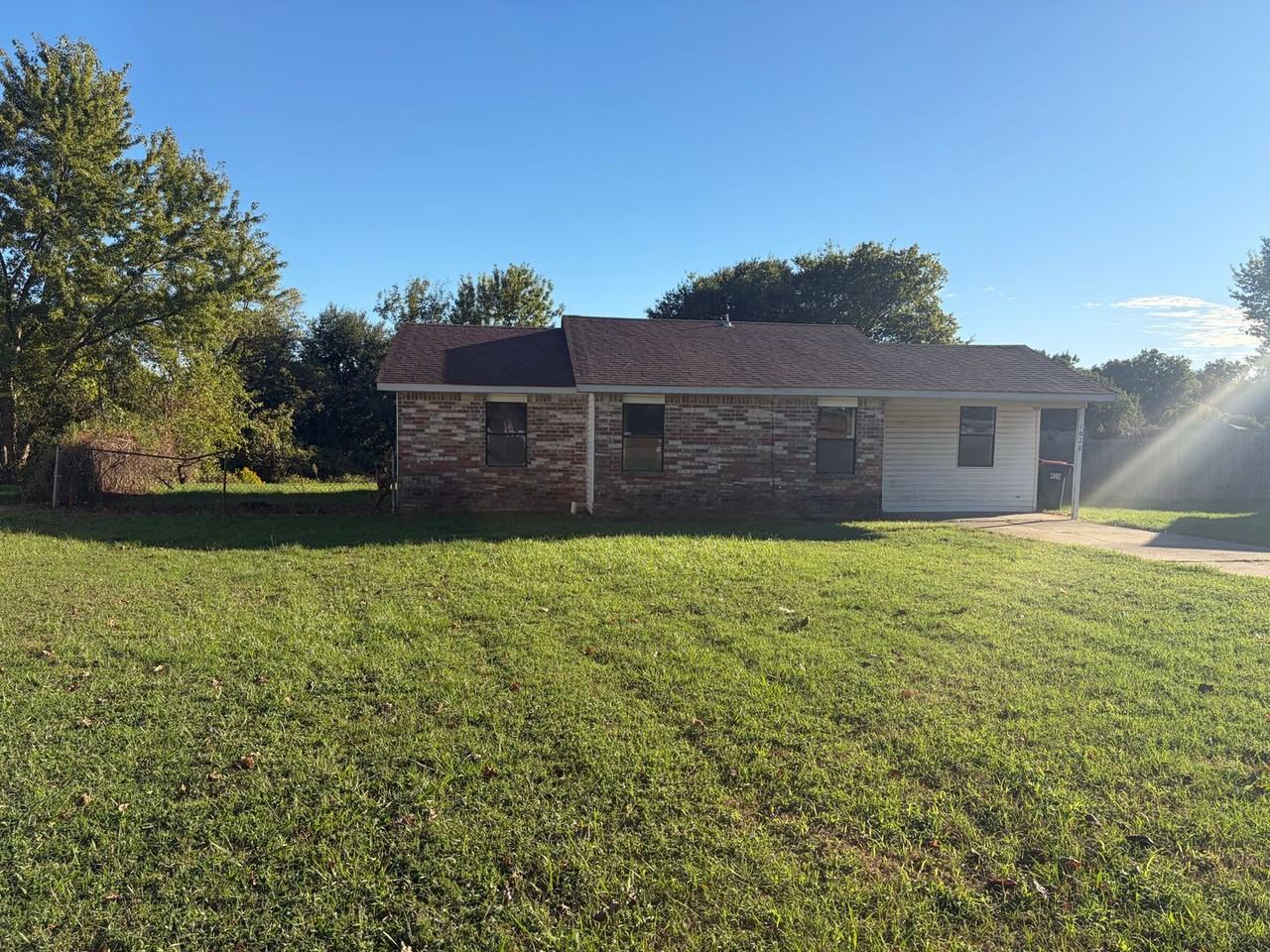 1028 Rickey Cir - Photo 2 of 19