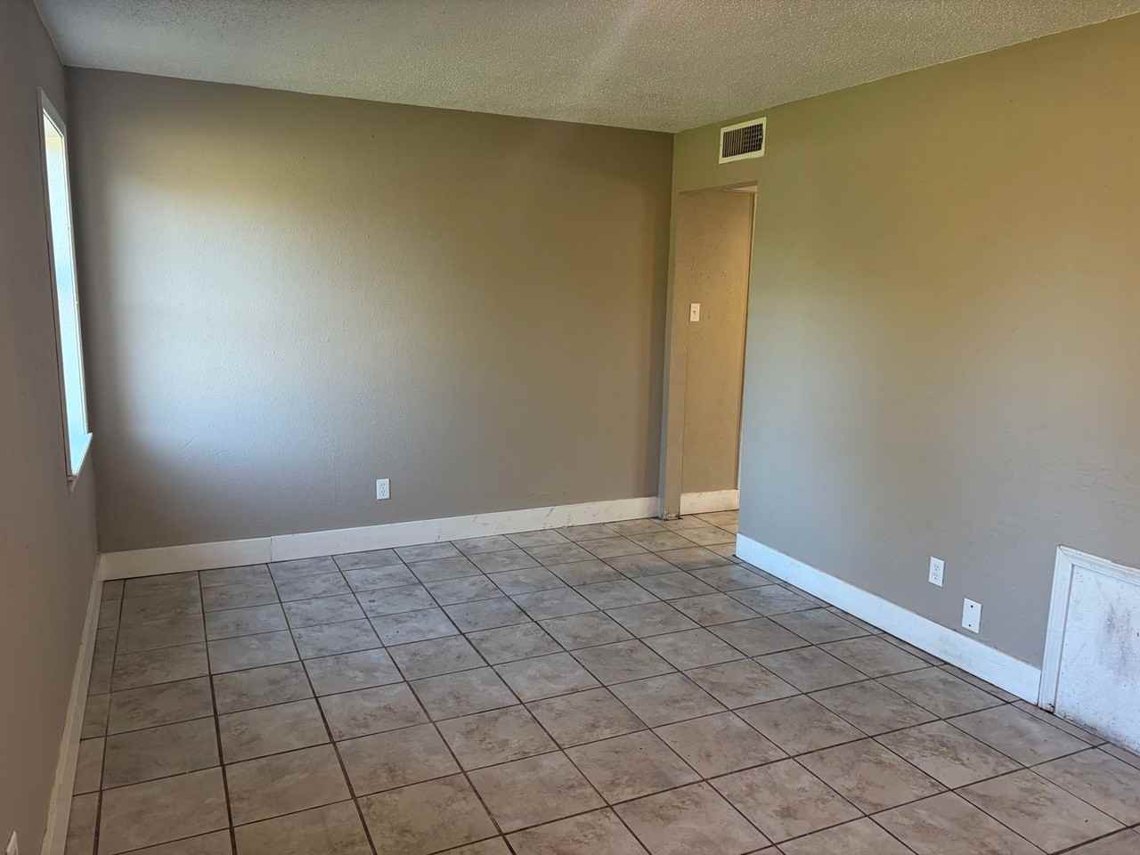 1028 Rickey Cir - Photo 3 of 19
