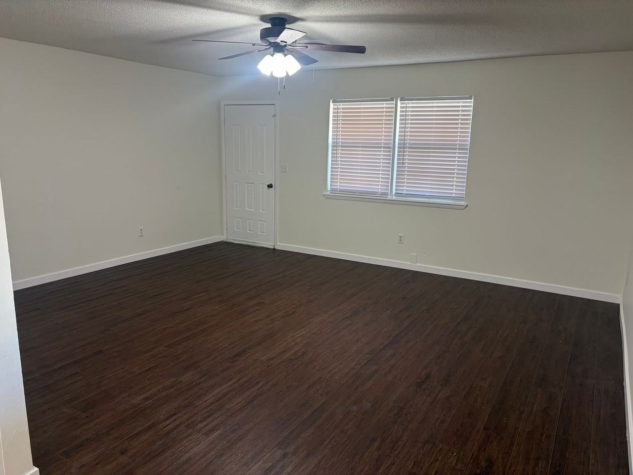 502 8th St - Photo 4 of 13