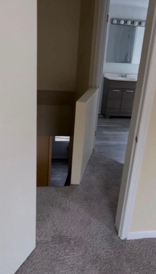 130 S Schroeder St - Photo 5 of 11