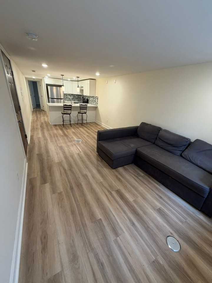 735 Marshall Ave - Photo 5 of 33