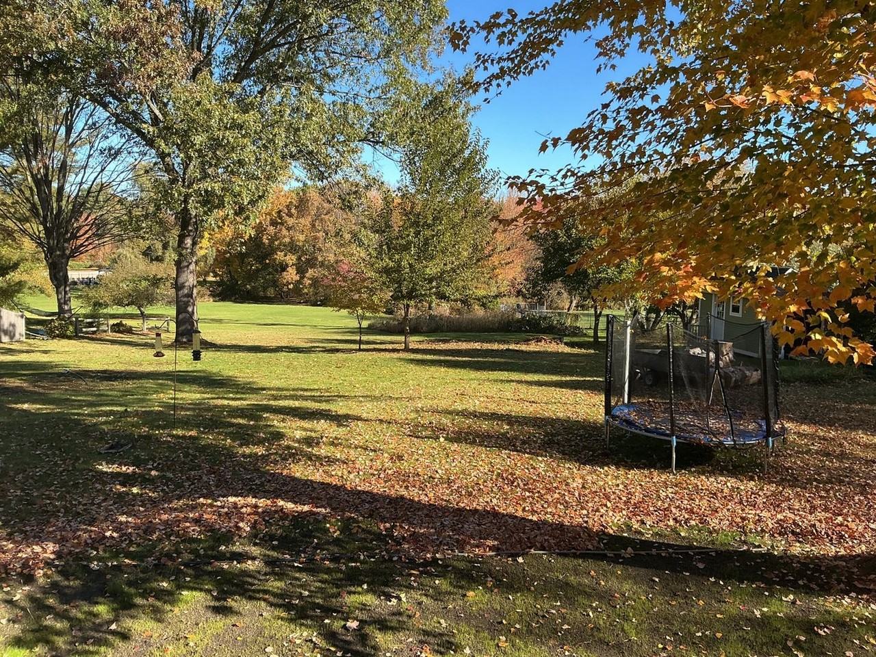 36 Pelham Island Rd - Photo 2 of 16