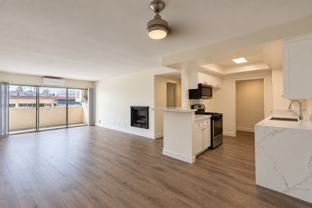 915 3rd Street - Photo 1 of 1