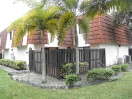 featured image of 2227 White Pine Cir Apt B #Apt B