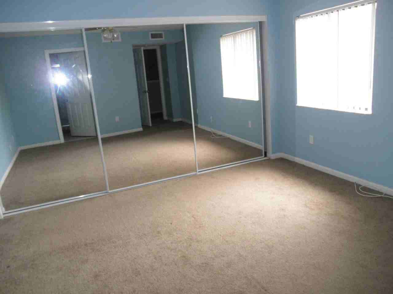 2227 White Pine Cir Apt B - Photo 6 of 9