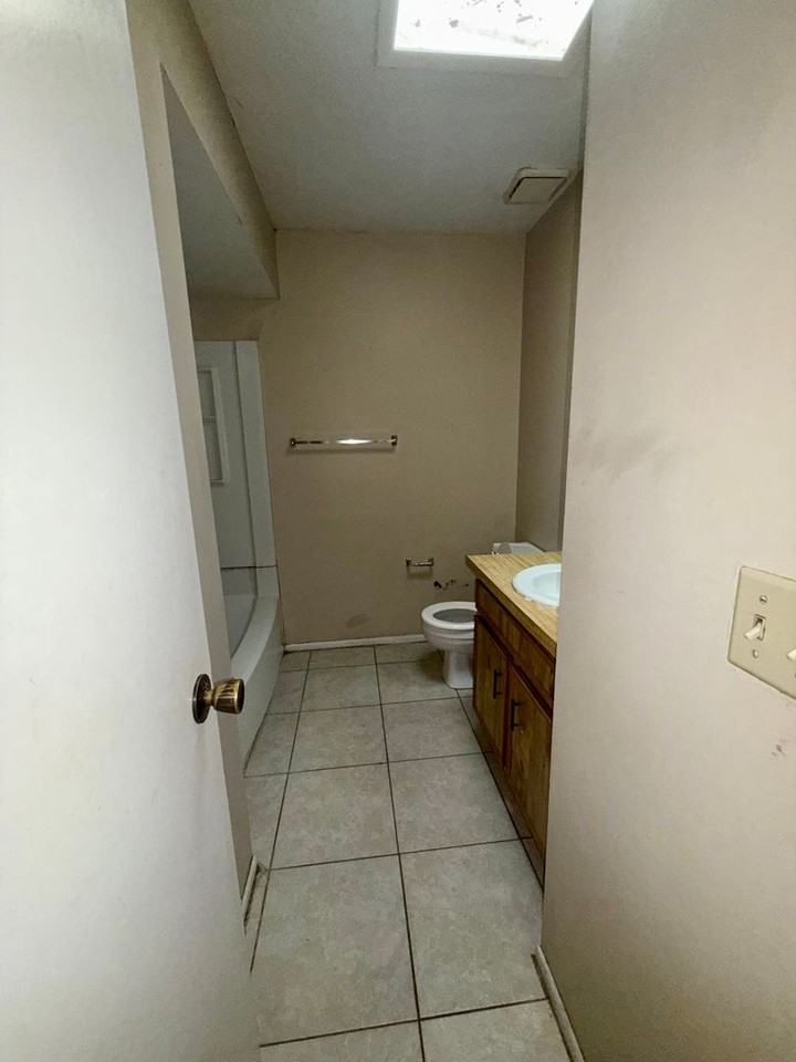 4810 Lighthouse Cir #34 - Photo 6 of 10