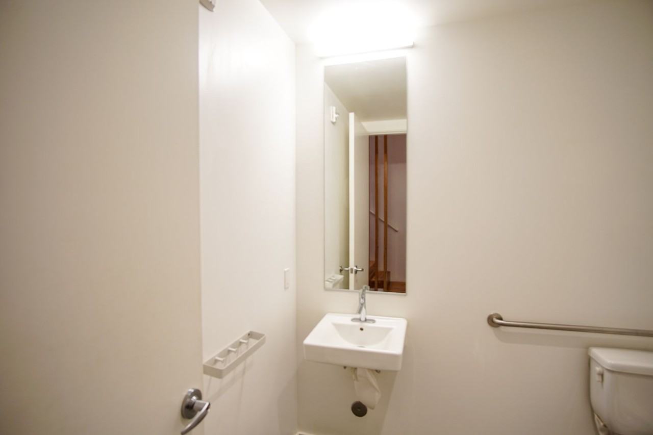 1910 Nw Overton St - Photo 6 of 18