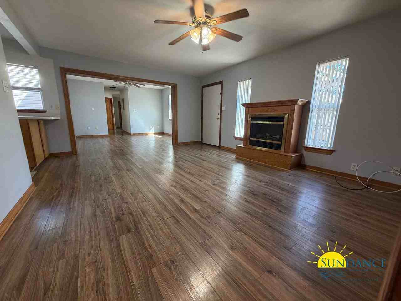 132 Magnolia Ave Se - Photo 2 of 19