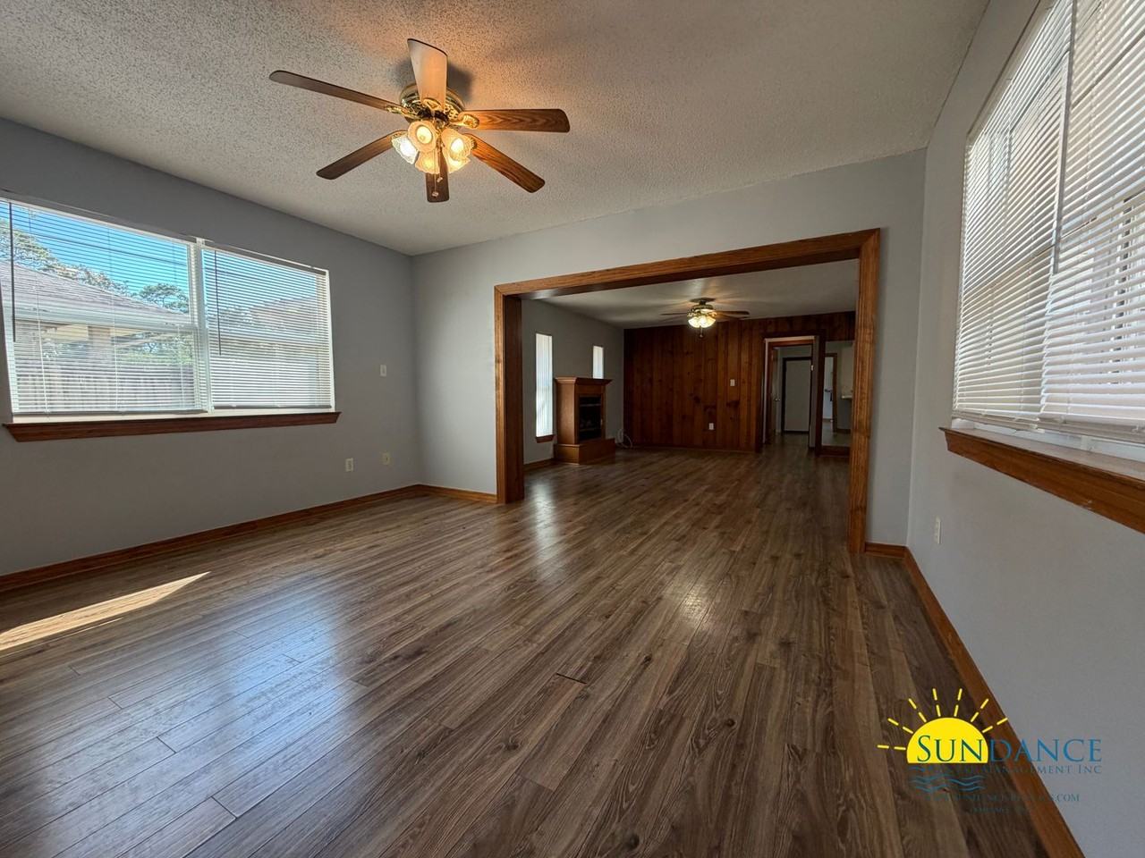132 Magnolia Ave Se - Photo 4 of 19