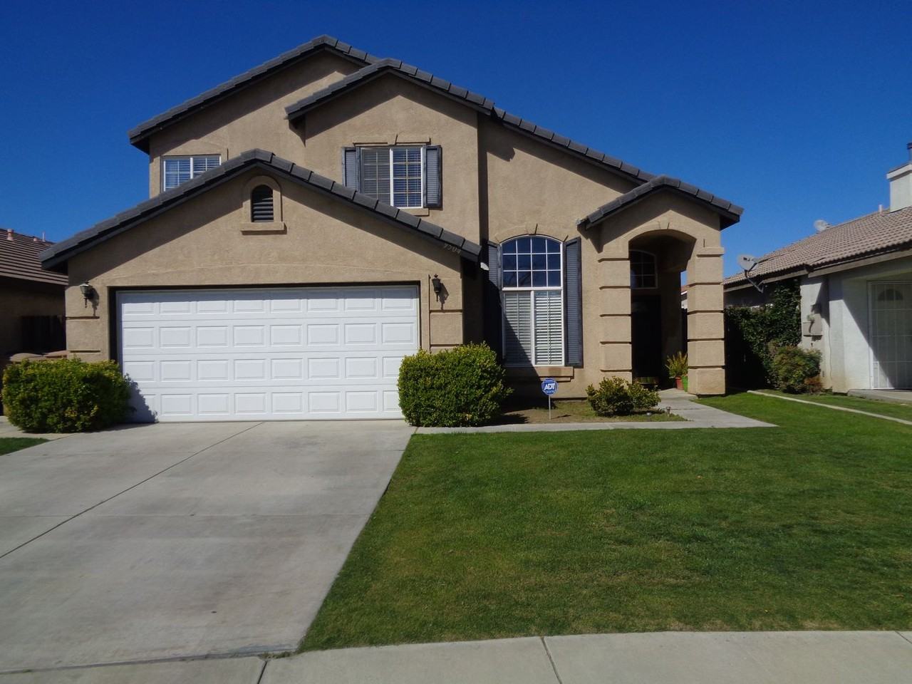 9504 Shoreham Ct