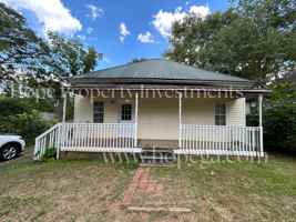 featured image of 108 Banks St