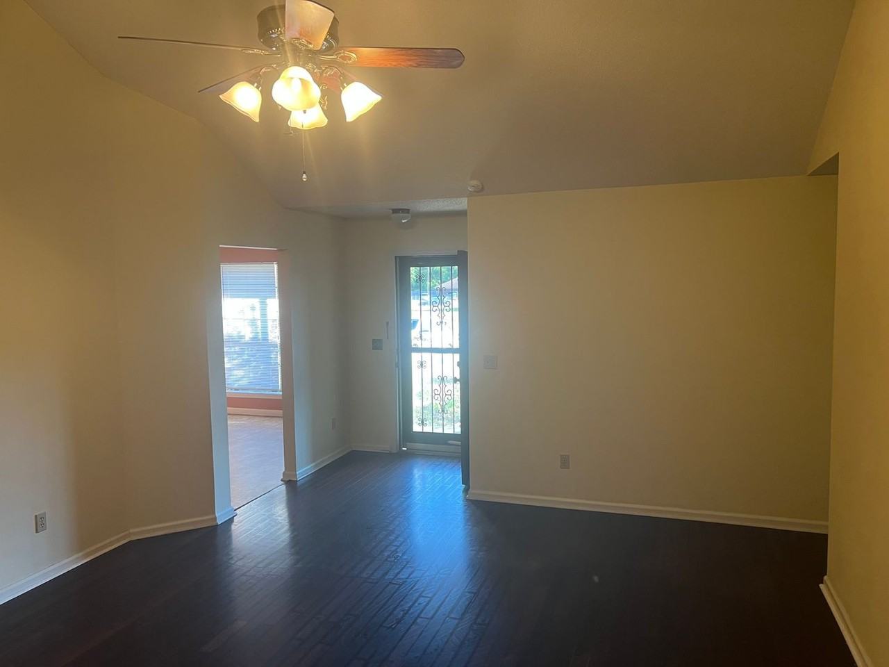 44 Pointer Ct - Photo 3 of 15