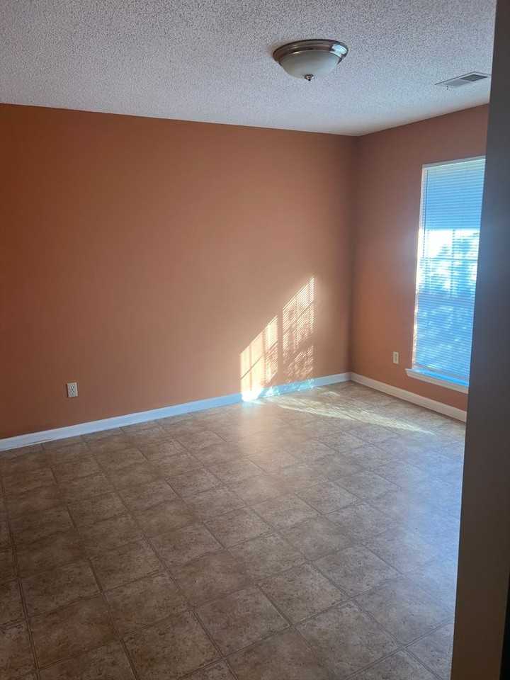 44 Pointer Ct - Photo 4 of 15
