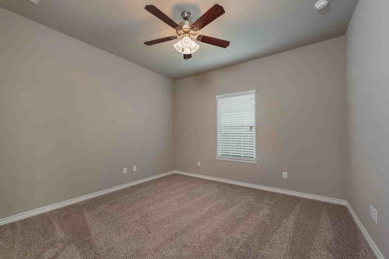 3426 Papa Bear Dr - Photo 3 of 17