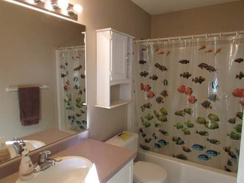 838 118a St NW - Photo 3 of 8