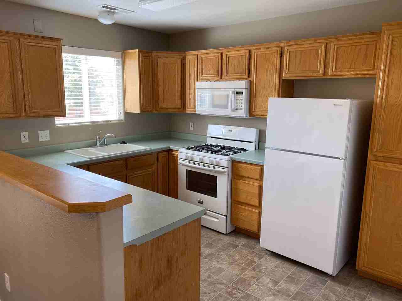 211 W 200 S - Photo 6 of 11