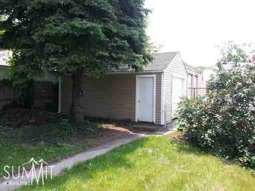 6712 Braun - Photo 2 of 28