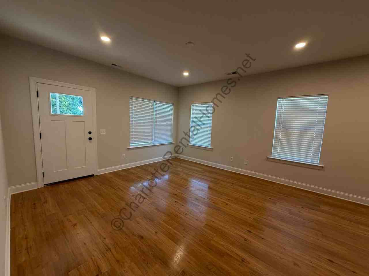 1558 7th Avenue Dr Sw - Photo 4 of 13