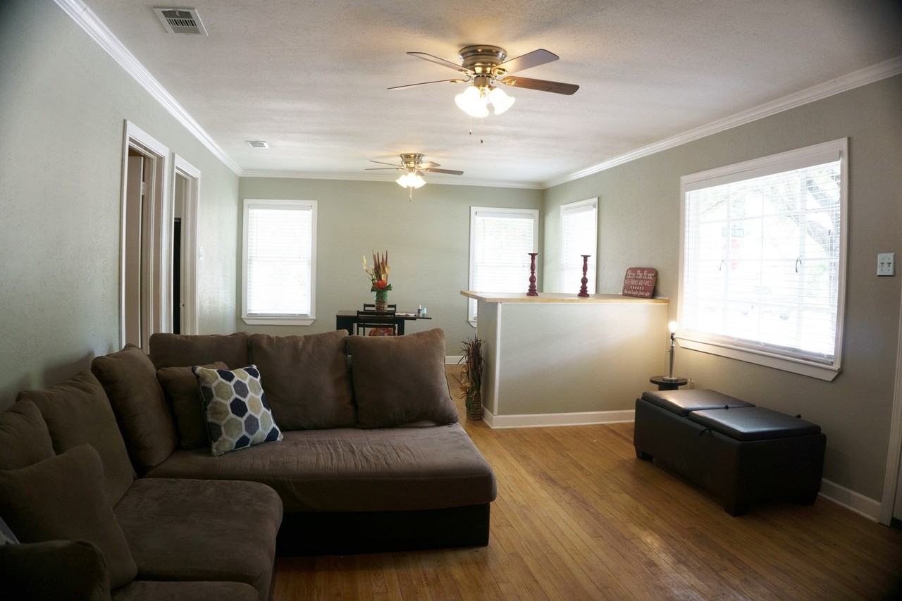 146 Rodena St - Photo 5 of 19